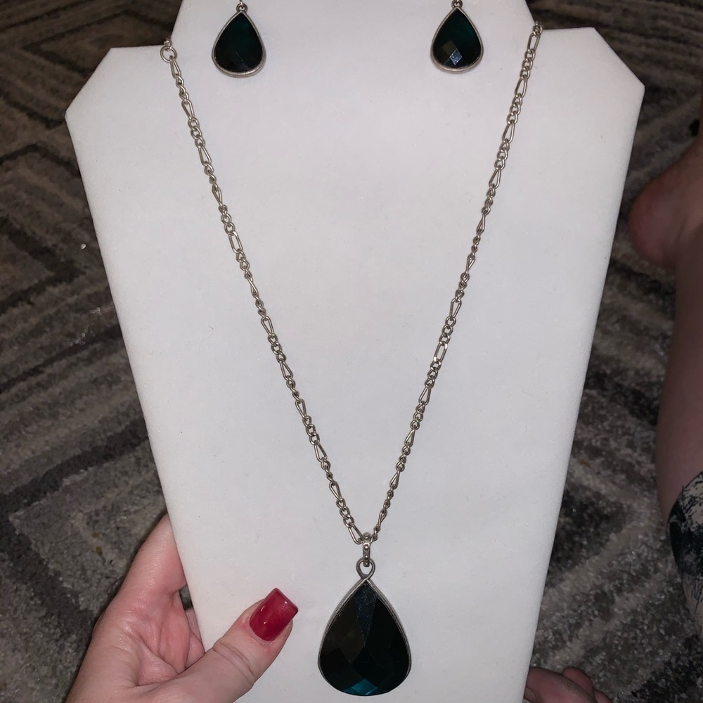 Vintage Necklace/Earring Set Silver & Blue